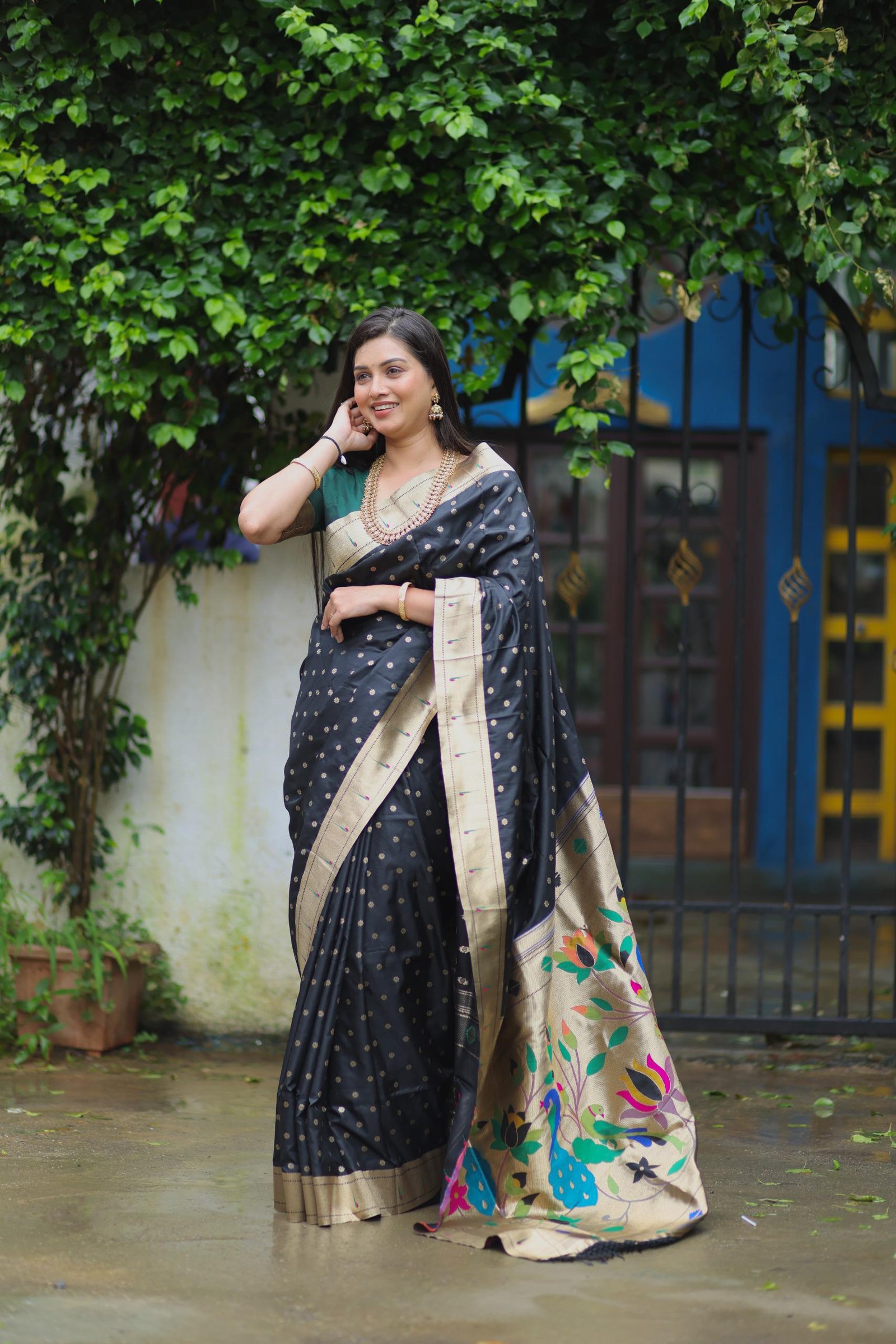 Black Paithani Soft Silk Saree with Zari Border & Floral Pallu
